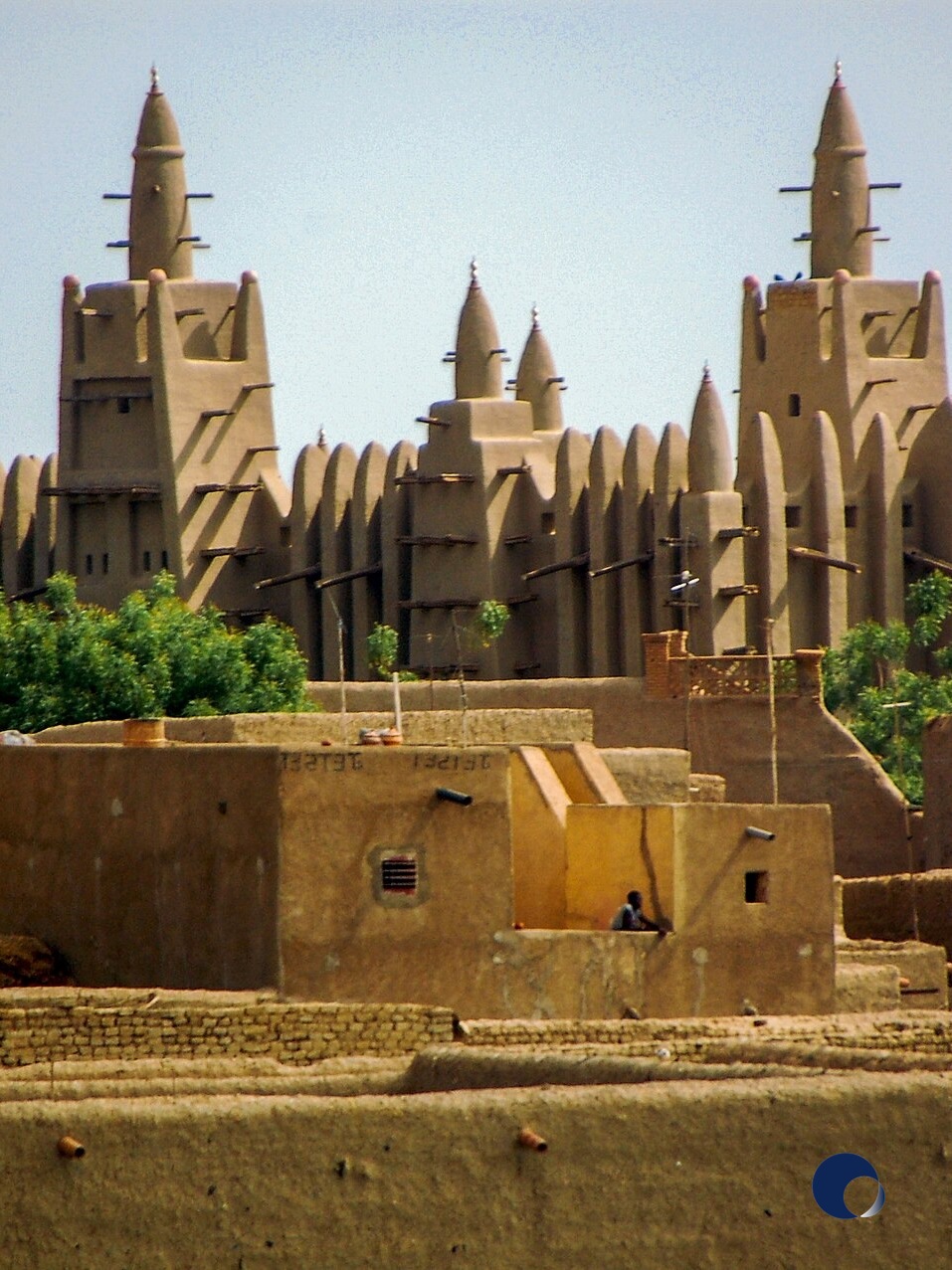 Yaşayan Kerpiç Anıtı: Büyük Djenné Camii ve Kolektif Sıvanın Ritüeli
