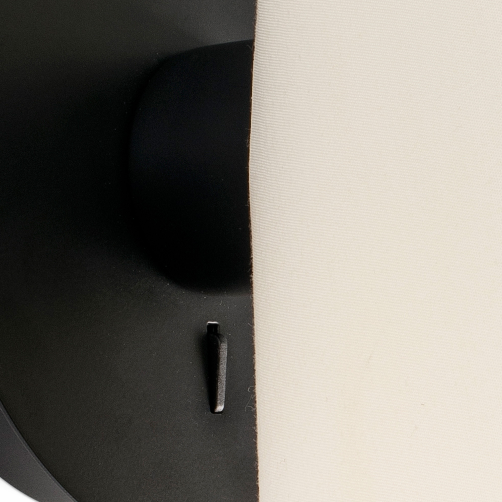 LUPE Black/beige wall lamp
