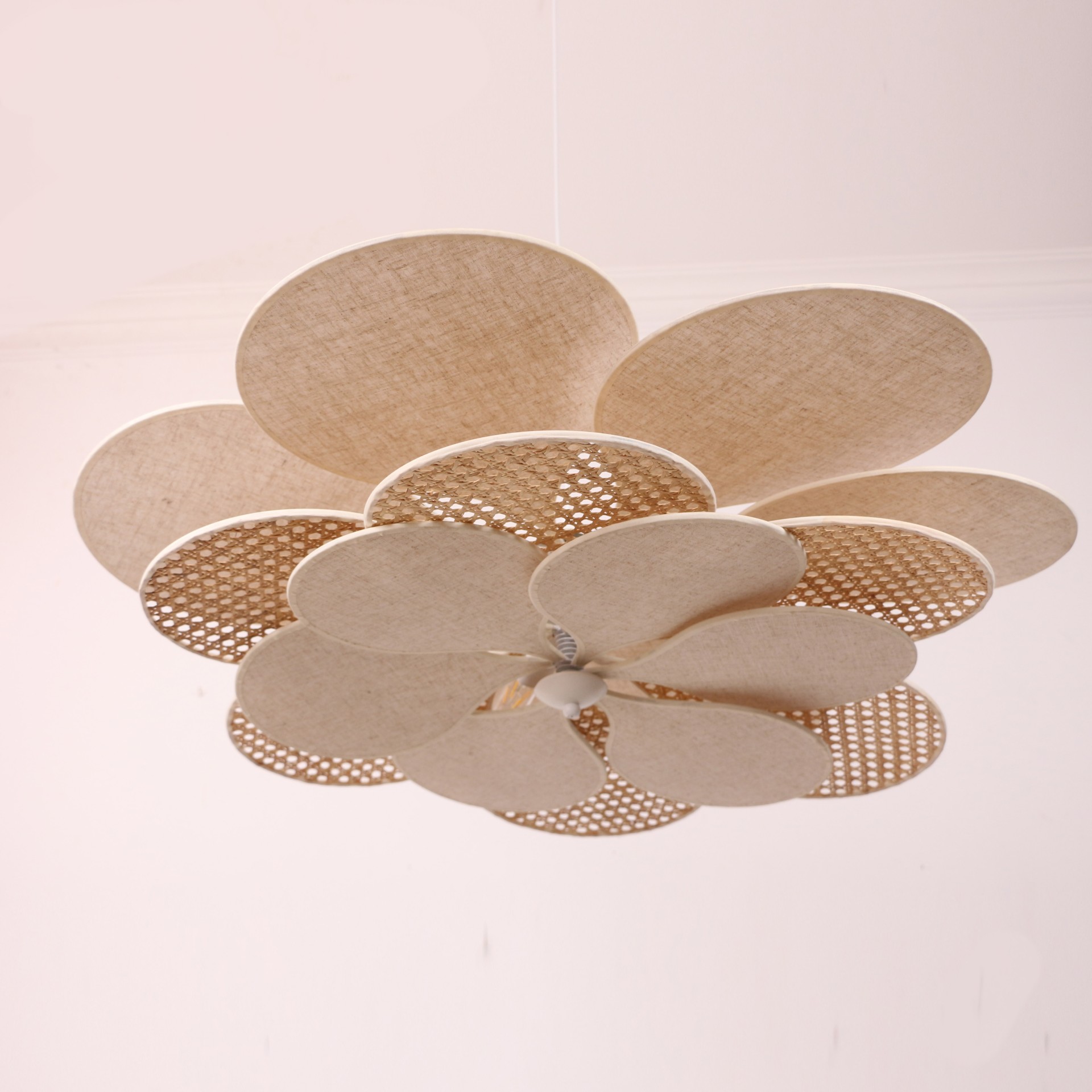 Yeni Papatya Doğal Hazeran ve Kumaş Avize