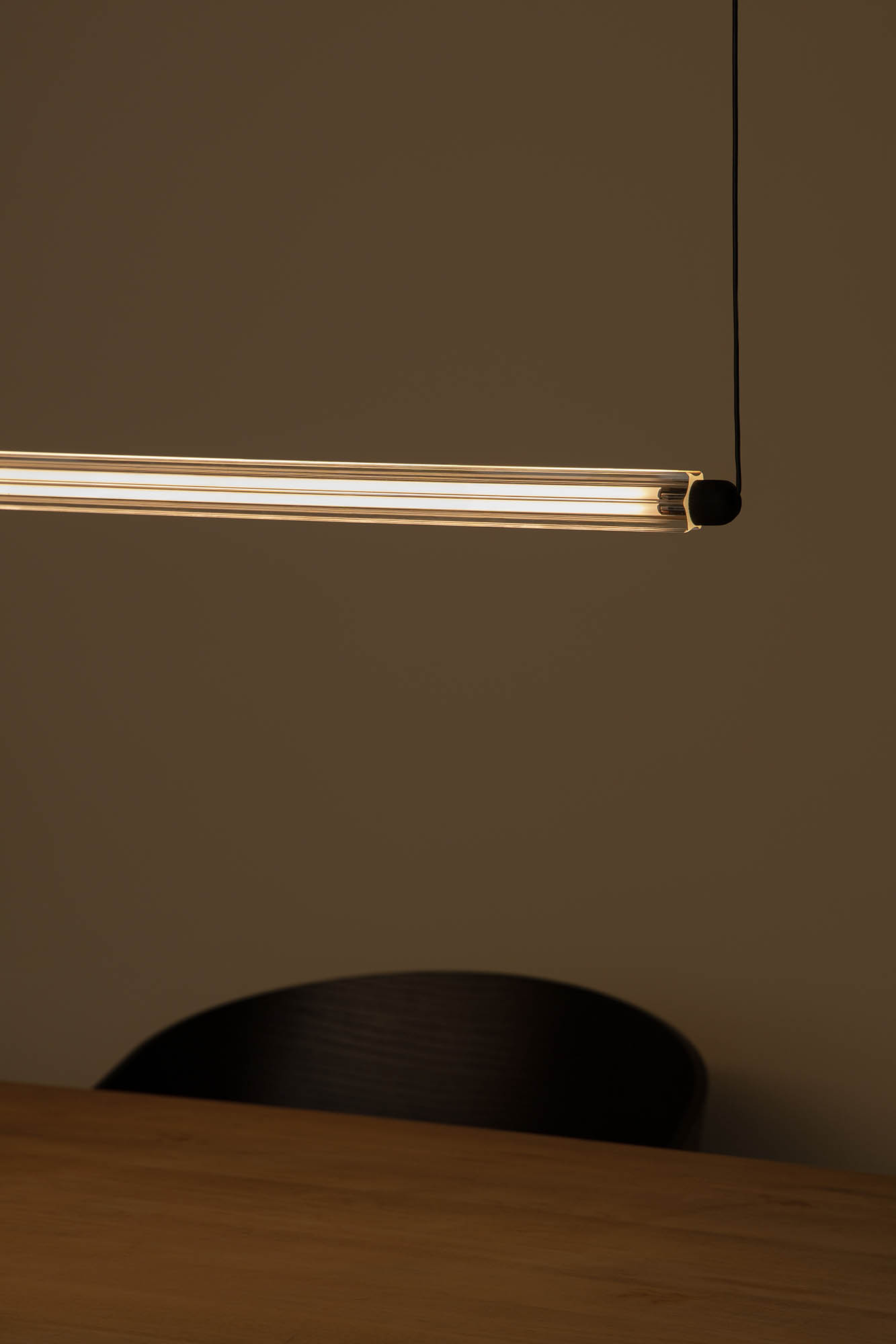 LUMINA 1200 1L Black horizontal pendant 24W 2200K
