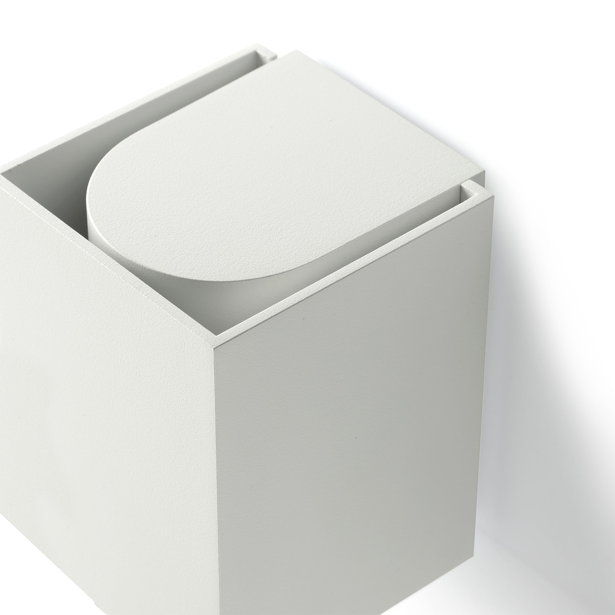 KOV 1L White square wall lamp 2700K 14°