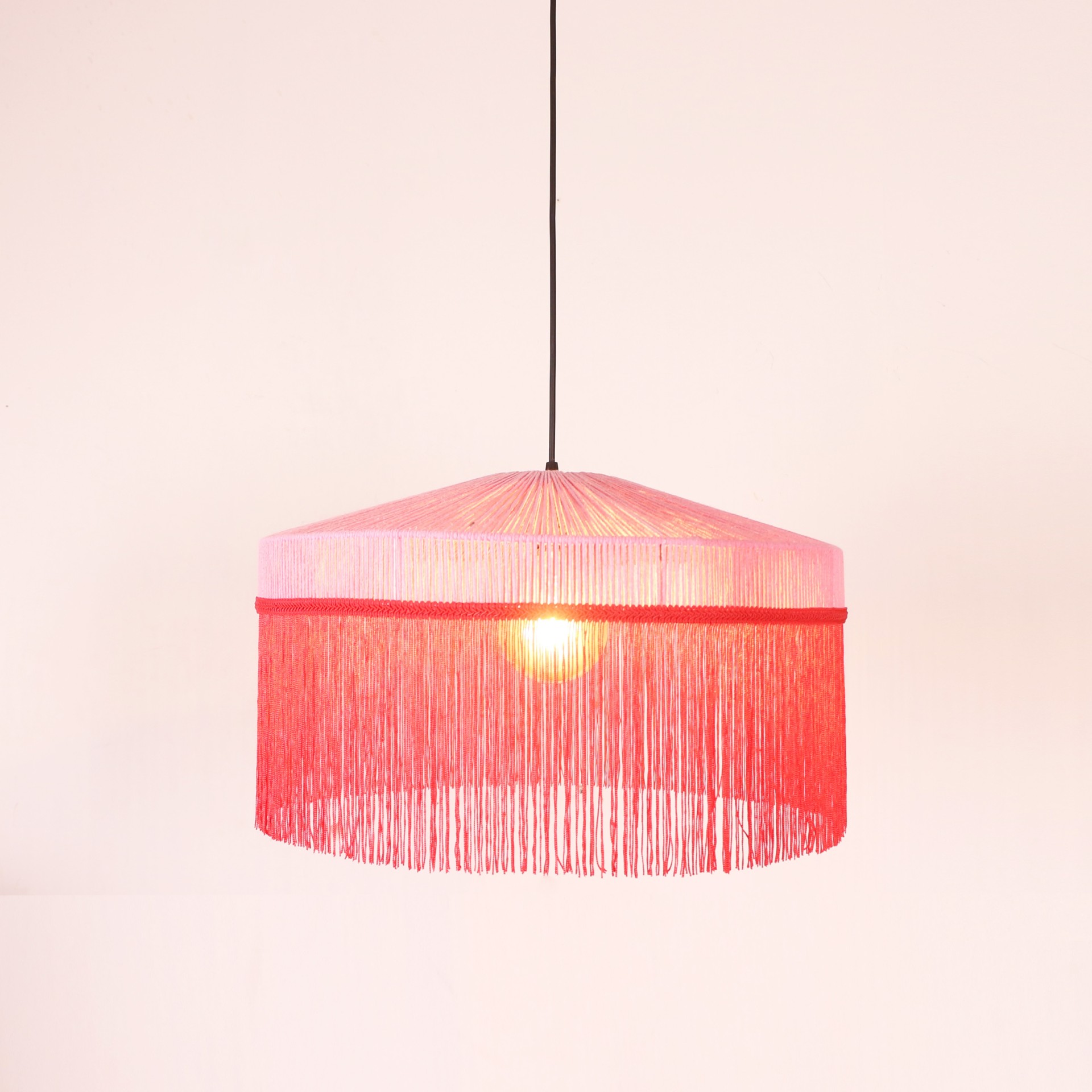 Şanzelize İpli Püsküllü Avize