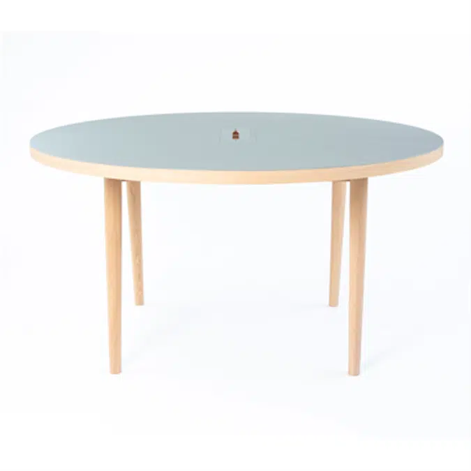 Forum Studio Round Table